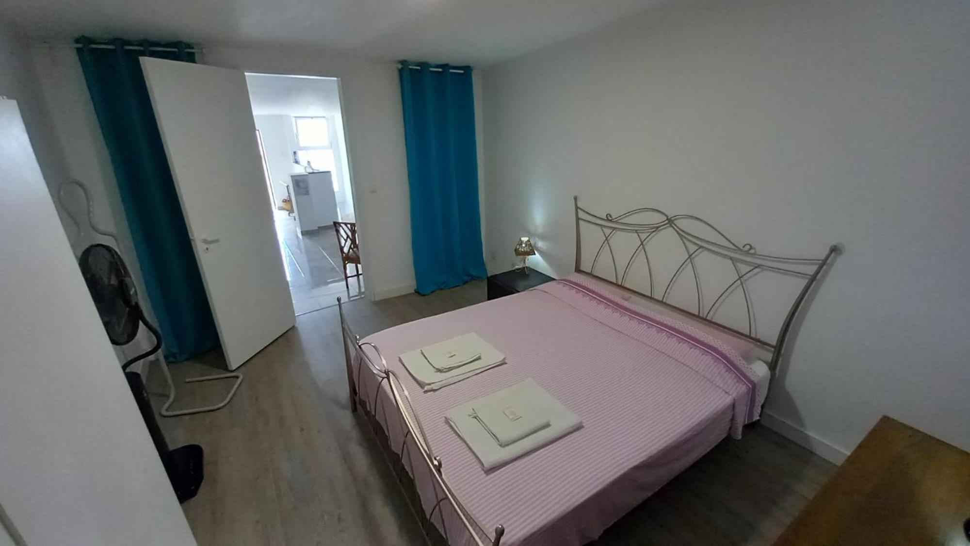 Homestay Alvito - Comfortable With Private Bathroom *